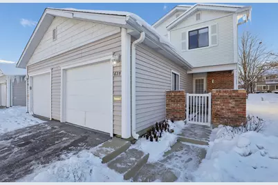 625 Breakers Point, Schaumburg, IL 60194 - Photo 1