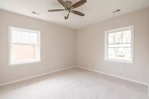 250 N Batavia Ave, Batavia, IL 60510 - Photo 17