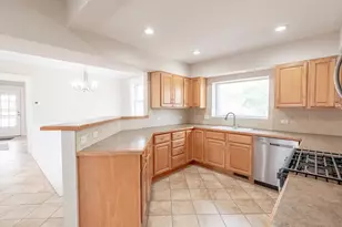 250 N Batavia Ave, Batavia, IL 60510 - Photo 7