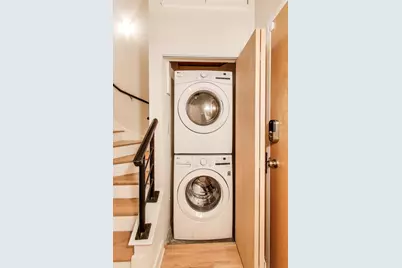 2111 W Churchill Street #105, Chicago, IL 60647 - Photo 13