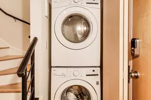 2111 W Churchill St, Chicago, IL 60647 - Photo 13