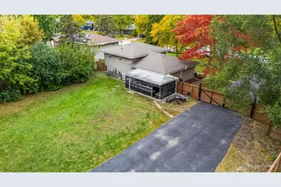 2512 Lockner Boulevard, Joliet, IL 60431 - Photo 29