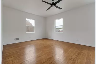 10437 S Eberhart Avenue, Chicago, IL 60628 - Photo 13