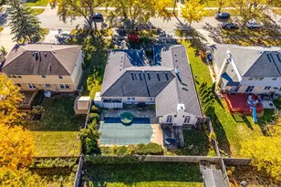 1622 E Greenwood Dr, Mount Prospect, IL 60056 - Photo 35