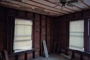 415 Bowen St, Savanna, IL 61074 - Photo 5