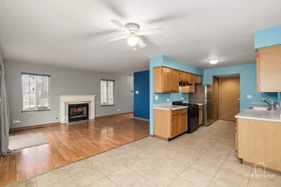 1283 Sandhurst Lane, South Elgin, IL 60177 - Photo 5