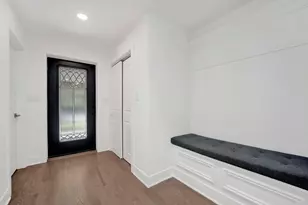 [Address not provided], Lincolnwood, IL 60712 - Photo 3