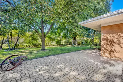 6444 N Knox Avenue, Lincolnwood, IL 60712 - Photo 35