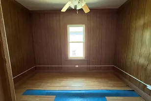 8324 S Kingston Ave, Chicago, IL 60617 - Photo 5