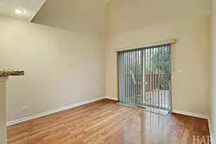 1728 Leeds Ct, Mundelein, IL 60060 - Photo 9