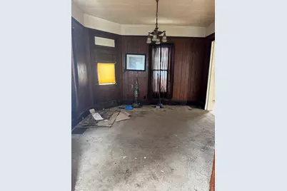 916 W Front Street, Bloomington, IL 61701 - Photo 5