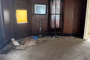 916 W Front St, Bloomington, IL 61701 - Photo 5