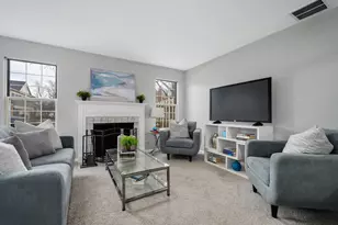 216 Still Water Ct, Palatine, IL 60067 - Photo 7