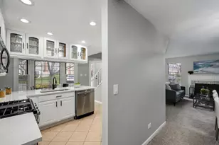 216 Still Water Ct, Palatine, IL 60067 - Photo 11