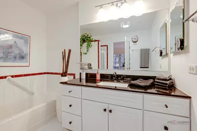 686 Grosse Pointe Circle, Vernon Hills, IL 60061 - Photo 21