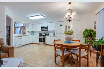 686 Grosse Pointe Circle, Vernon Hills, IL 60061 - Photo 17