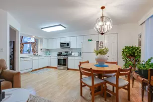 686 Grosse Pointe Cir, Vernon Hills, IL 60061 - Photo 17