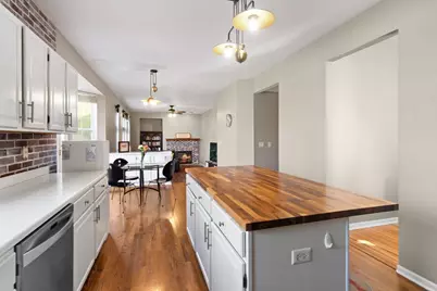 1832 Harrison Avenue, Mundelein, IL 60060 - Photo 11