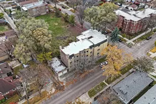 8103 S Clyde Ave, Chicago, IL 60617 - Photo 5