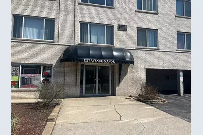 1227 S Harlem Avenue #512, Berwyn, IL 60402 - Photo 1