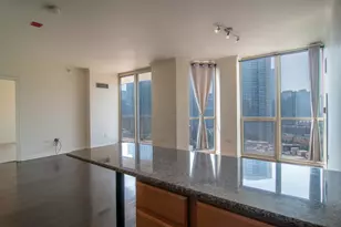 645 N Kingsbury St, Chicago, IL 60654 - Photo 11