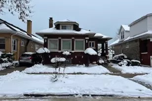 7611 S Ridgeland Ave, Chicago, IL 60649 - Photo 1