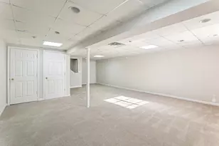 1816 Kelberg Ave, Hoffman Estates, IL 60192 - Photo 37