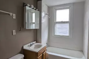 324 W 112th St, Chicago, IL 60628 - Photo 15