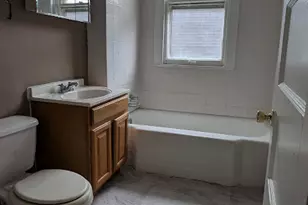 324 W 112th St, Chicago, IL 60628 - Photo 9