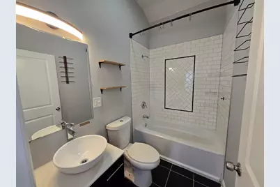 7716 S Paxton Avenue, Chicago, IL 60649 - Photo 23