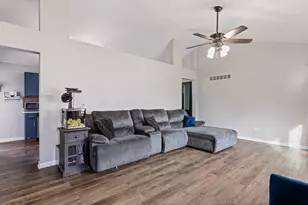 3007 Art Schultz Dr, Plainfield, IL 60586 - Photo 3