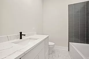 4353 N Richmond Ave, Chicago, IL 60618 - Photo 17