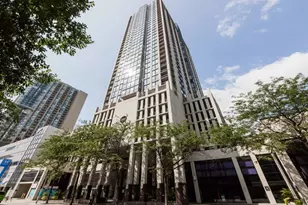 1122 N Clark St, Chicago, IL 60610 - Photo 1
