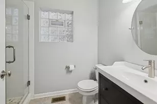 1329 N Mohawk St, Chicago, IL 60610 - Photo 21