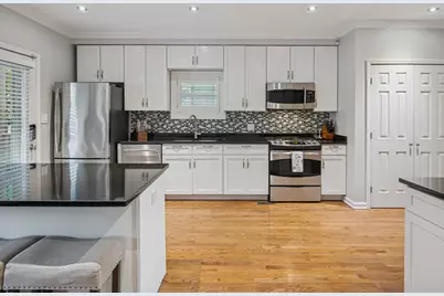 1329 N Mohawk Street #1, Chicago, IL 60610 - Photo 7