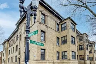 6931 N Lakewood Ave, Chicago, IL 60626 - Photo 1