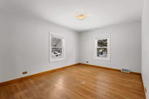 7824 W 66th Pl, Bedford Park, IL 60501 - Photo 7