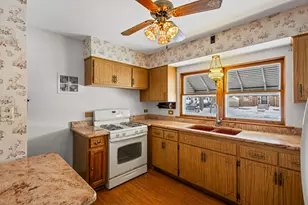 7824 W 66th Pl, Bedford Park, IL 60501 - Photo 19