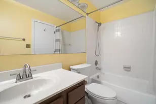 1264 Huntington Dr, Mundelein, IL 60060 - Photo 19