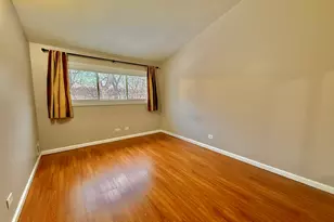 9416 Meadow Ln, Des Plaines, IL 60016 - Photo 9