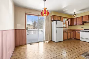 30W162 Claymore Ln, Naperville, IL 60563 - Photo 5