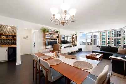 525 W Hawthorne Place #2606, Chicago, IL 60657 - Photo 7