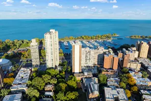 525 W Hawthorne Pl, Chicago, IL 60657 - Photo 35