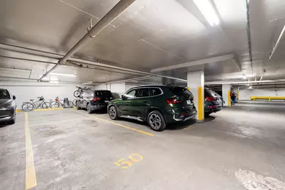 525 W Hawthorne Place #2606, Chicago, IL 60657 - Photo 31