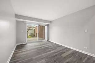 73 Century Dr, Roselle, IL 60172 - Photo 17