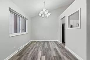 73 Century Dr, Roselle, IL 60172 - Photo 7