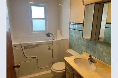 1600 Lincoln Street, North Chicago, IL 60064 - Photo 7