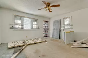 10516 S King Dr, Chicago, IL 60628 - Photo 15