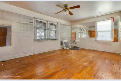 10516 S King Drive, Chicago, IL 60628 - Photo 17