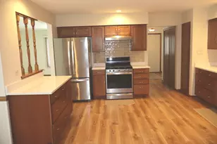 10551 Eagle Ridge Dr, Orland Park, IL 60467 - Photo 3